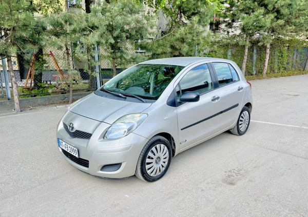 Toyota Yaris cena 21900 przebieg: 135000, rok produkcji 2009 z Racibórz małe 56